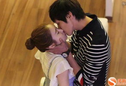 男女亲吻视频,男女亲吻视频捕捉浪漫瞬间